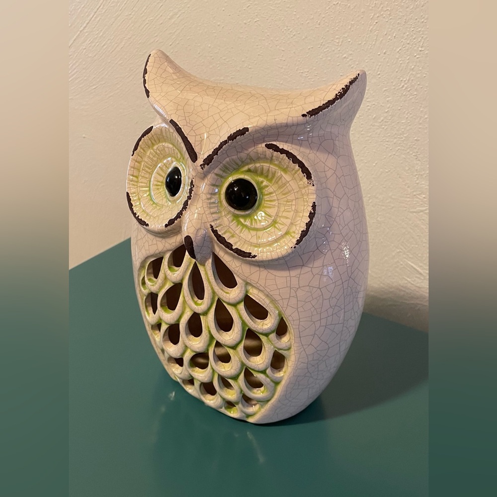 Ceramic Horned Owl - Picture 3 of 6